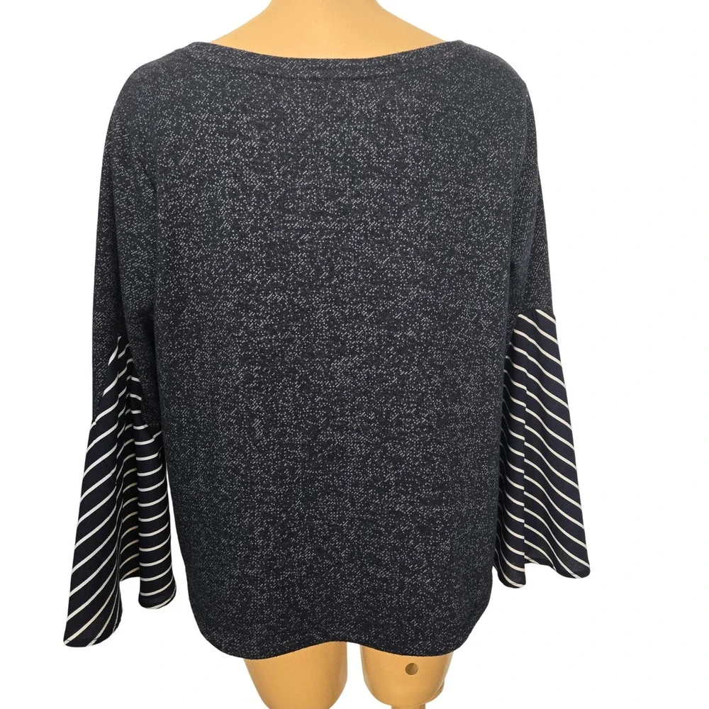 Hannah Womens Navy & White Striped Bell Sleeve Boat Neck Blouse Top Size Medium‎